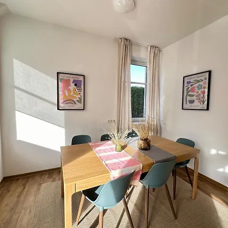 Beautiful 3 Bedroom Townhouse Appartamento