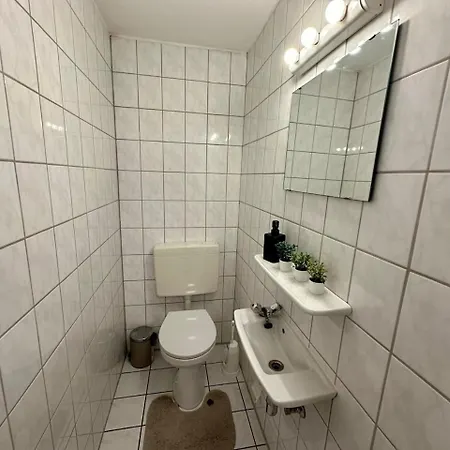 Beautiful 3 Bedroom Townhouse *