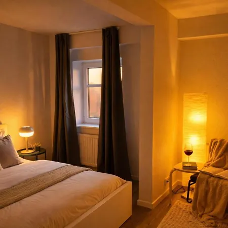 Beautiful 3 Bedroom Townhouse *